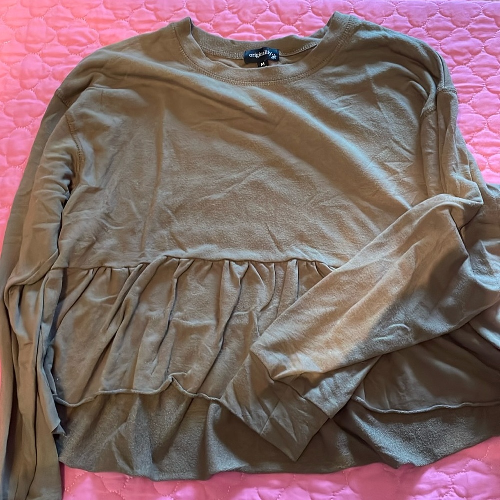 Ruffle shirt